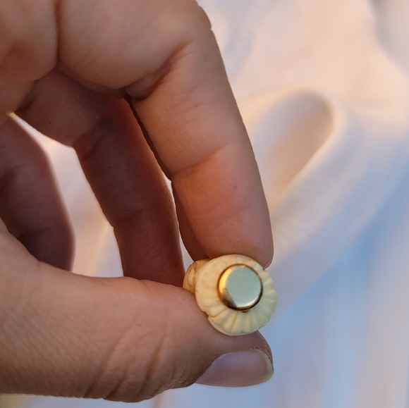 Small Carved Elephant Pendant on 14k - Picture 2 of 4